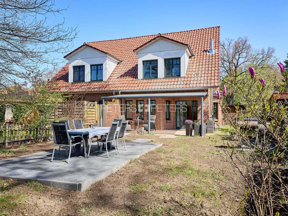 Thumbnail-Haus zum Kaufen in Adendorf 470.000,00 € 121.12 m²