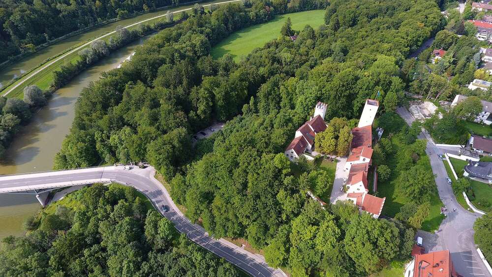 Thumbnail-Grundstück zu verkaufen in Grünwald 2.890.000,00 € 1177 m²