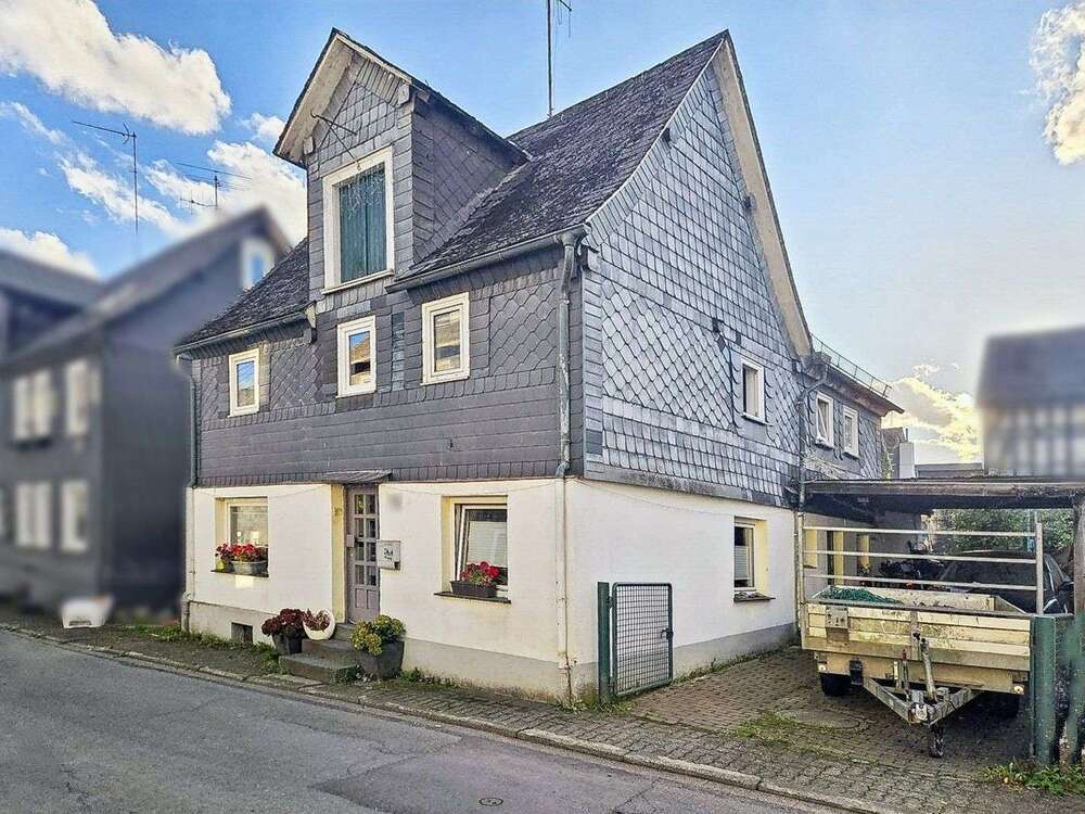 Thumbnail-Haus zum Kaufen in Hilchenbach 129.000,00 € 124 m²