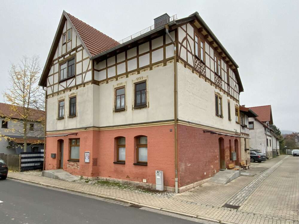 Thumbnail-Wohnung zum Mieten in Untermaßfeld 350,00 € 48.5 m²