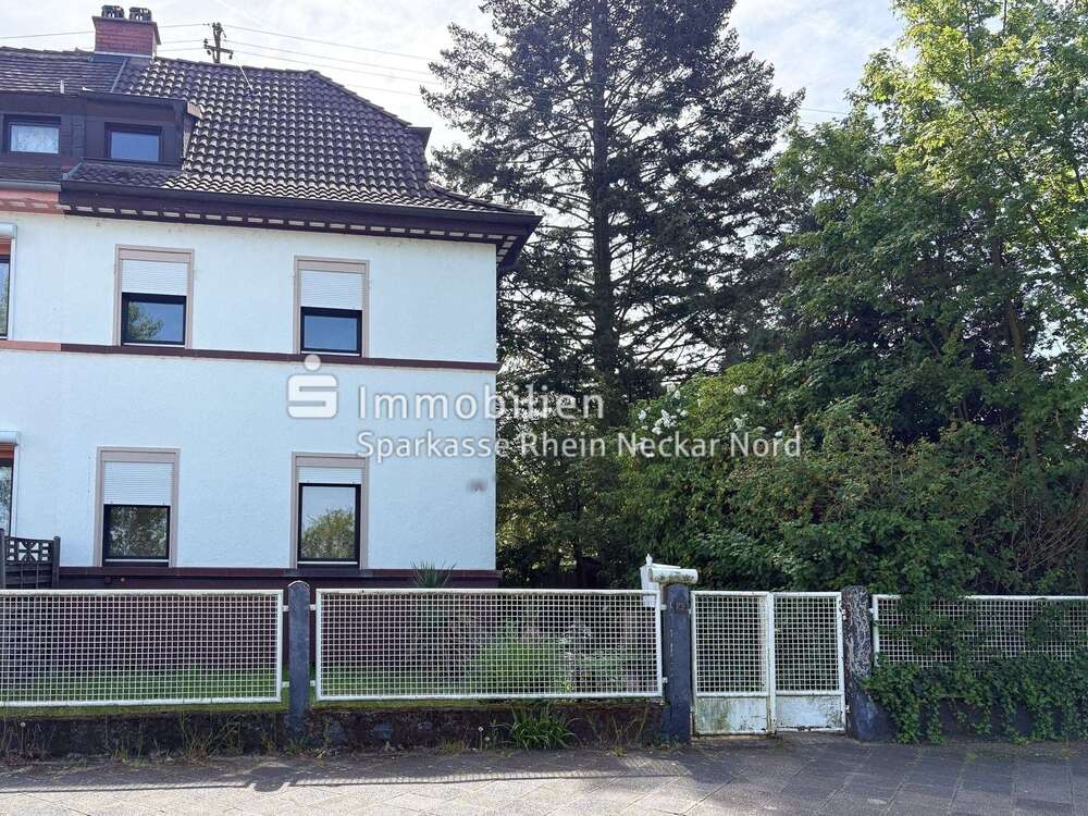 Thumbnail-Haus zum Kaufen in Mannheim 425.000,00 € 102.97 m²