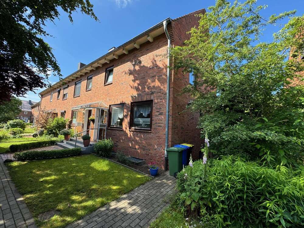 Thumbnail-Haus zum Kaufen in Neumünster 130.000,00 € 109.18 m²