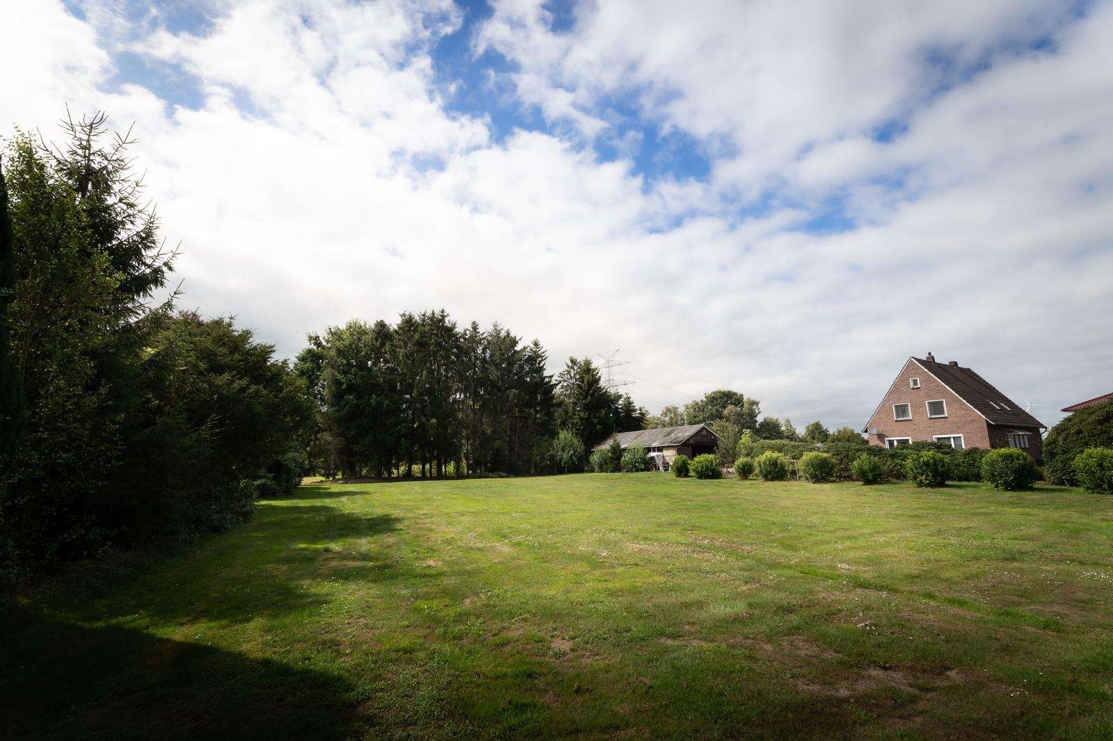 Thumbnail-Grundstück zu verkaufen in Edewecht Friedrichsfehn 295.000,00 € 1650 m²