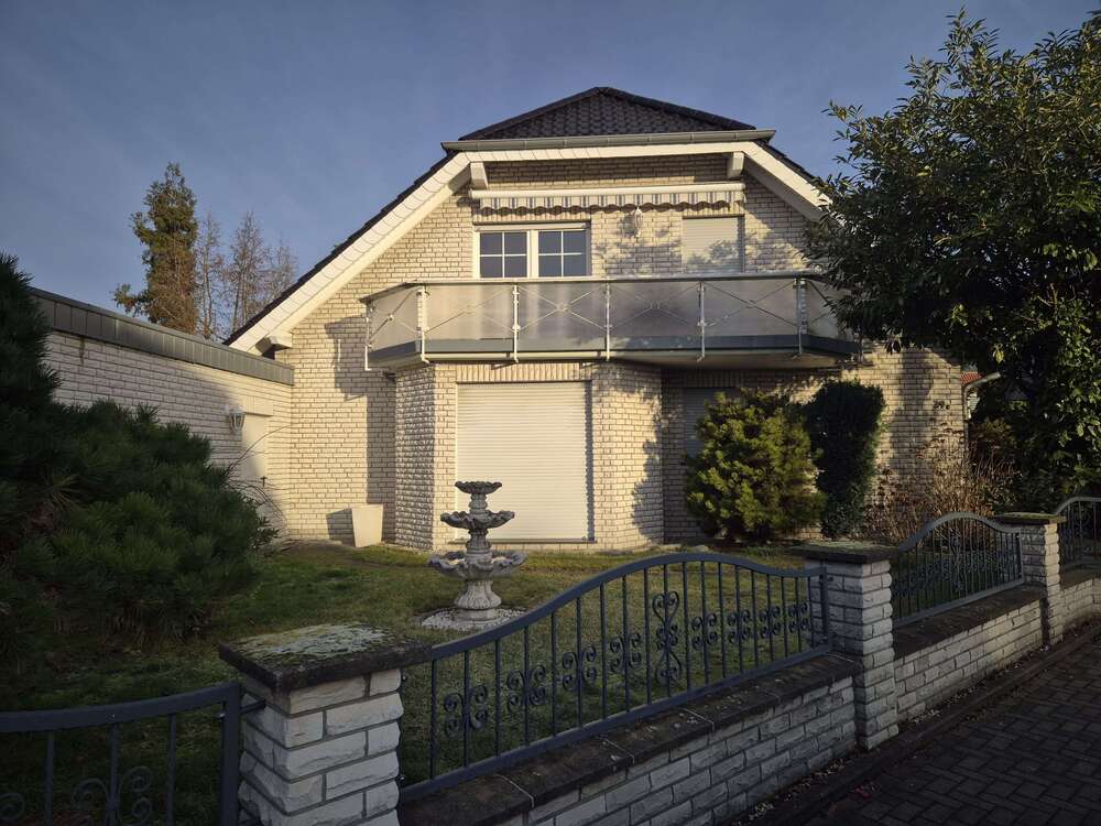 Thumbnail-Haus zum Kaufen in Lünen-Brambauer 849.000,00 € 223 m²