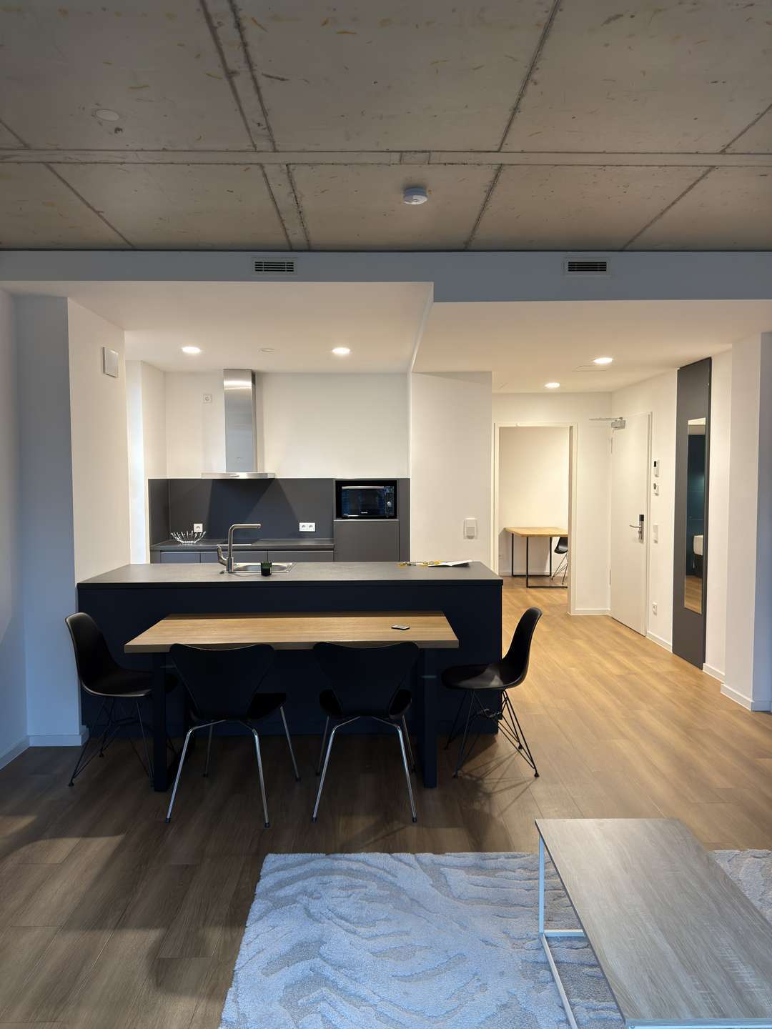 Thumbnail-Wohnung zum Mieten in Düsseldorf 1.700,00 € 80 m²