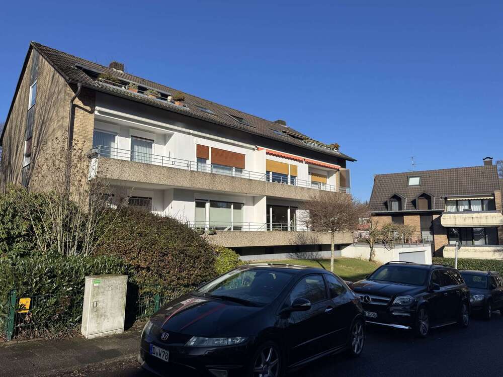 Thumbnail-Wohnung zum Kaufen in Düsseldorf-Unterbach 400.000,00 € 100.5 m²