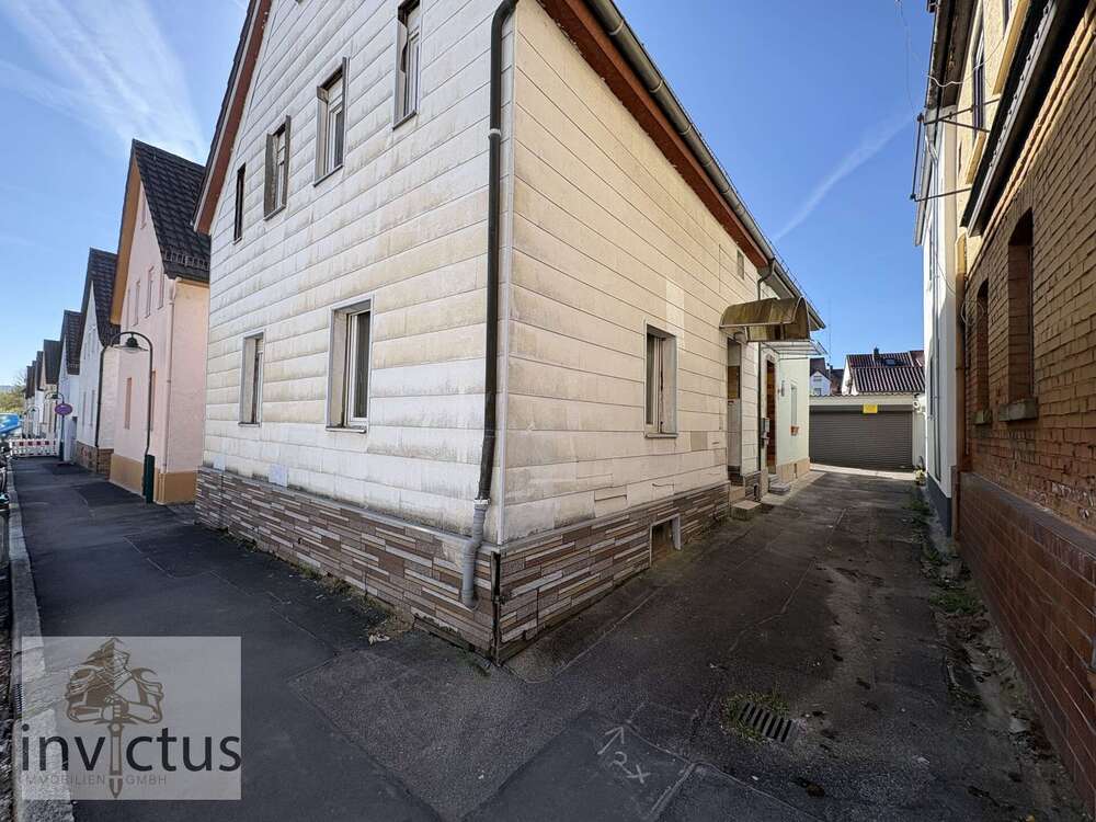 Thumbnail-Haus zum Kaufen in Heilbronn Böckingen 220.000,00 € 95 m²