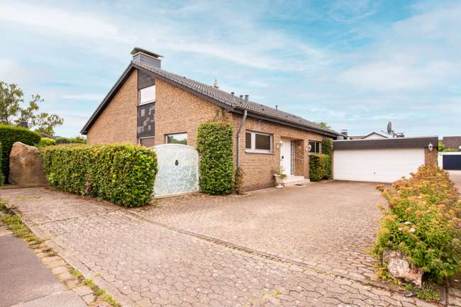 Thumbnail-Haus zum Kaufen in Krefeld 590.000,00 € 115 m²