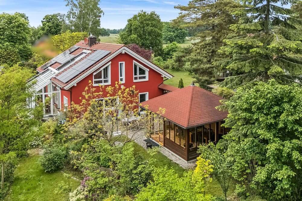 Thumbnail-Haus zum Kaufen in Schöneiche bei Berlin 995.000,00 € 242 m²