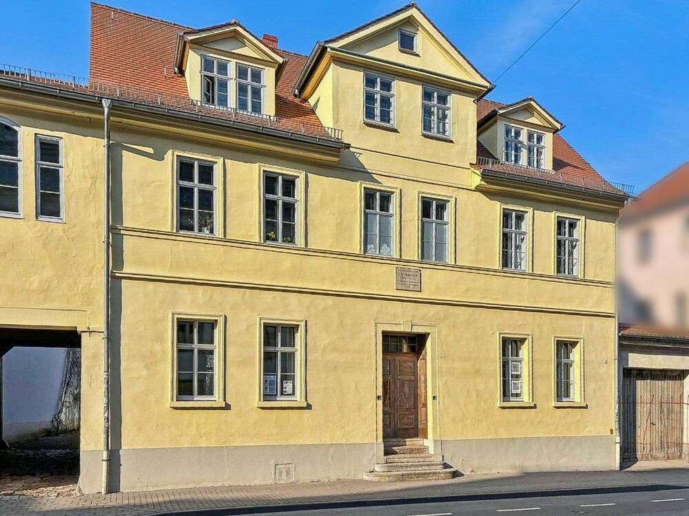 Thumbnail-Wohnung zum Kaufen in Weimar 218.000,00 € 96.5 m²