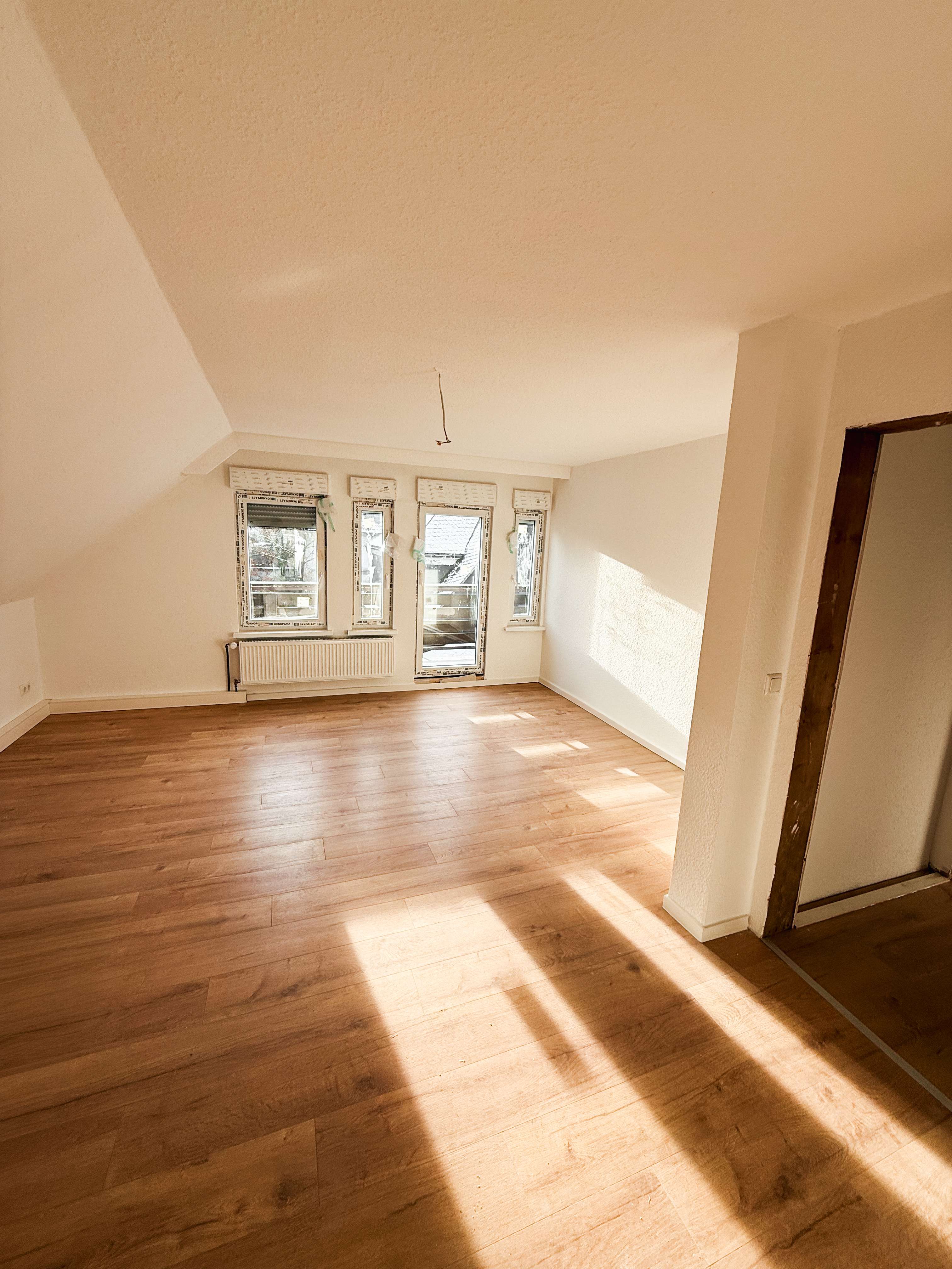 Thumbnail-Wohnung zum Mieten in Nordrhein-Westfalen - Olpe 1.500,00 € 150 m²