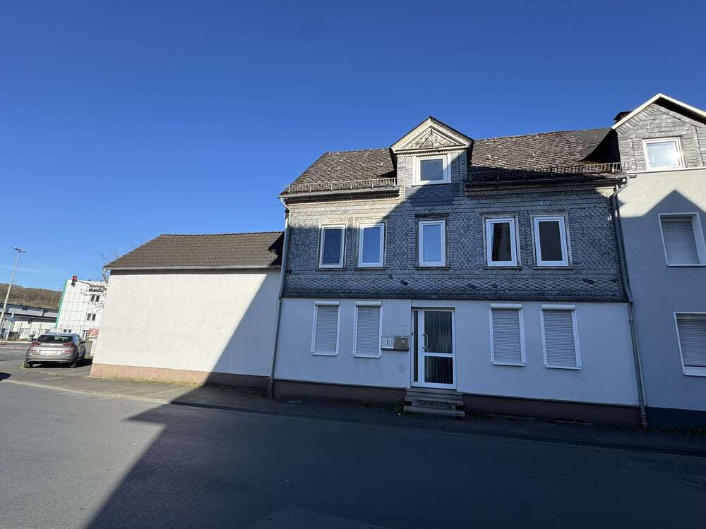 Thumbnail-Haus zum Kaufen in Siegen 215.000,00 € 118.16 m²