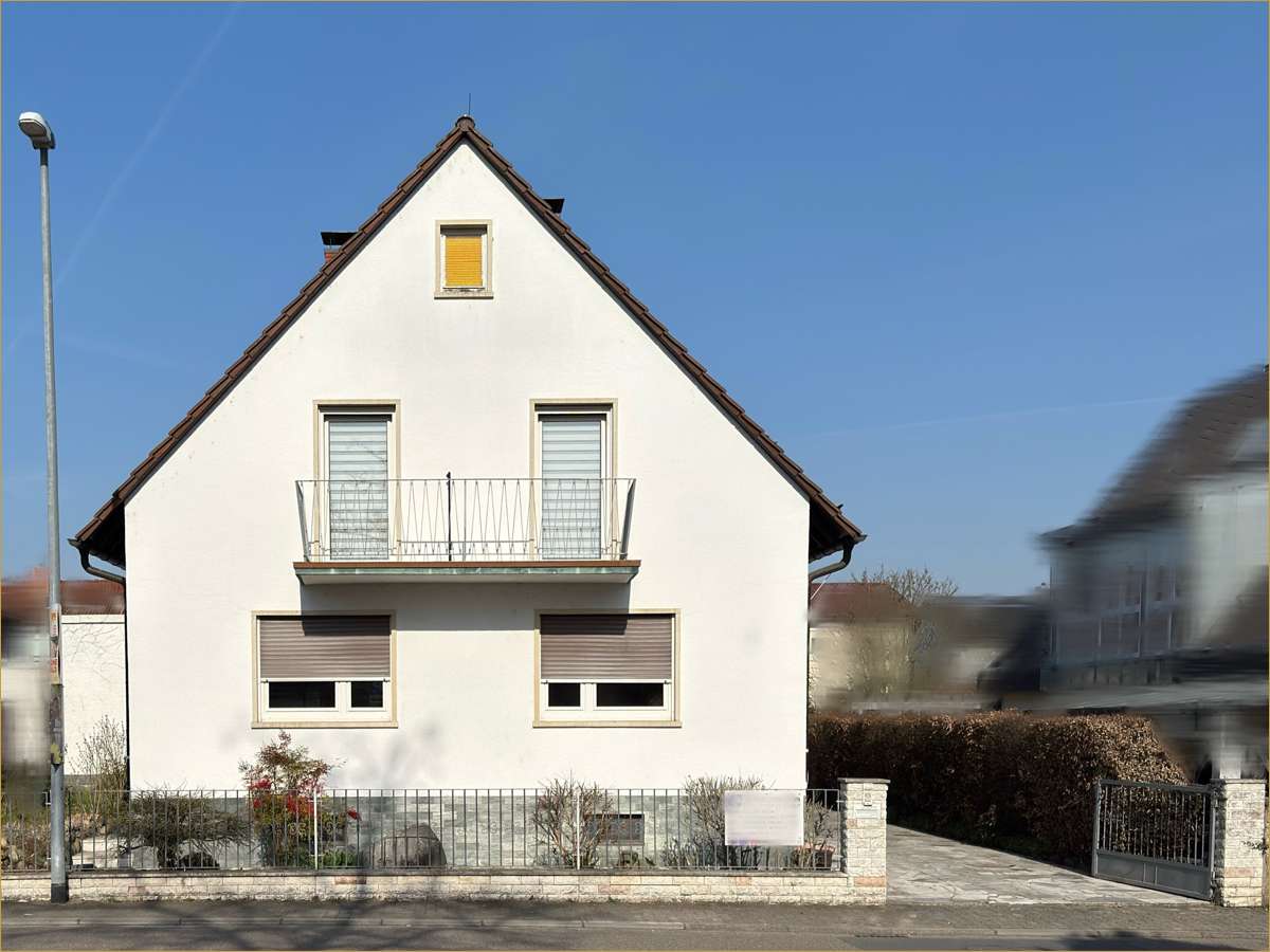 Thumbnail-Haus zum Kaufen in Schifferstadt 599.000,00 € 203 m²