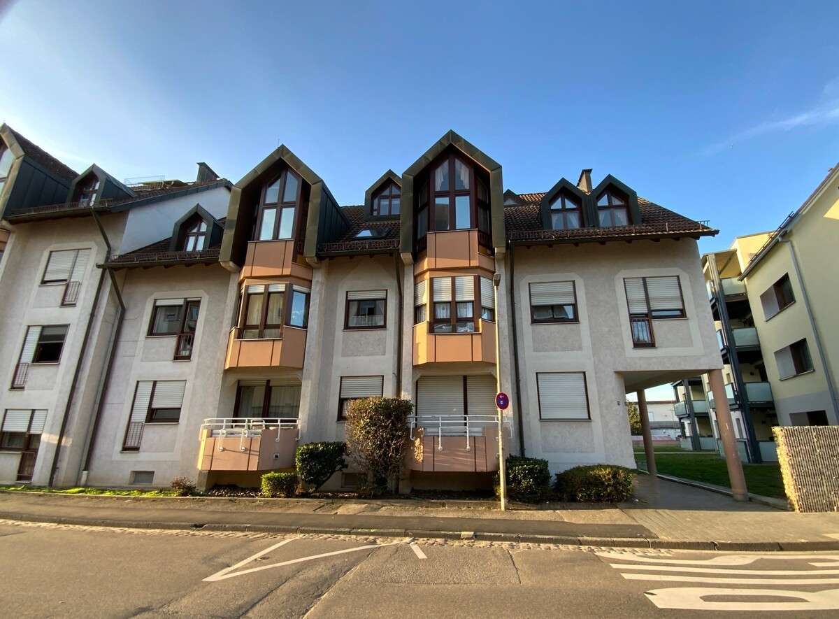 Thumbnail-Wohnung zum Kaufen in LahrSchwarzwald 190.000,00 € 75.1 m²