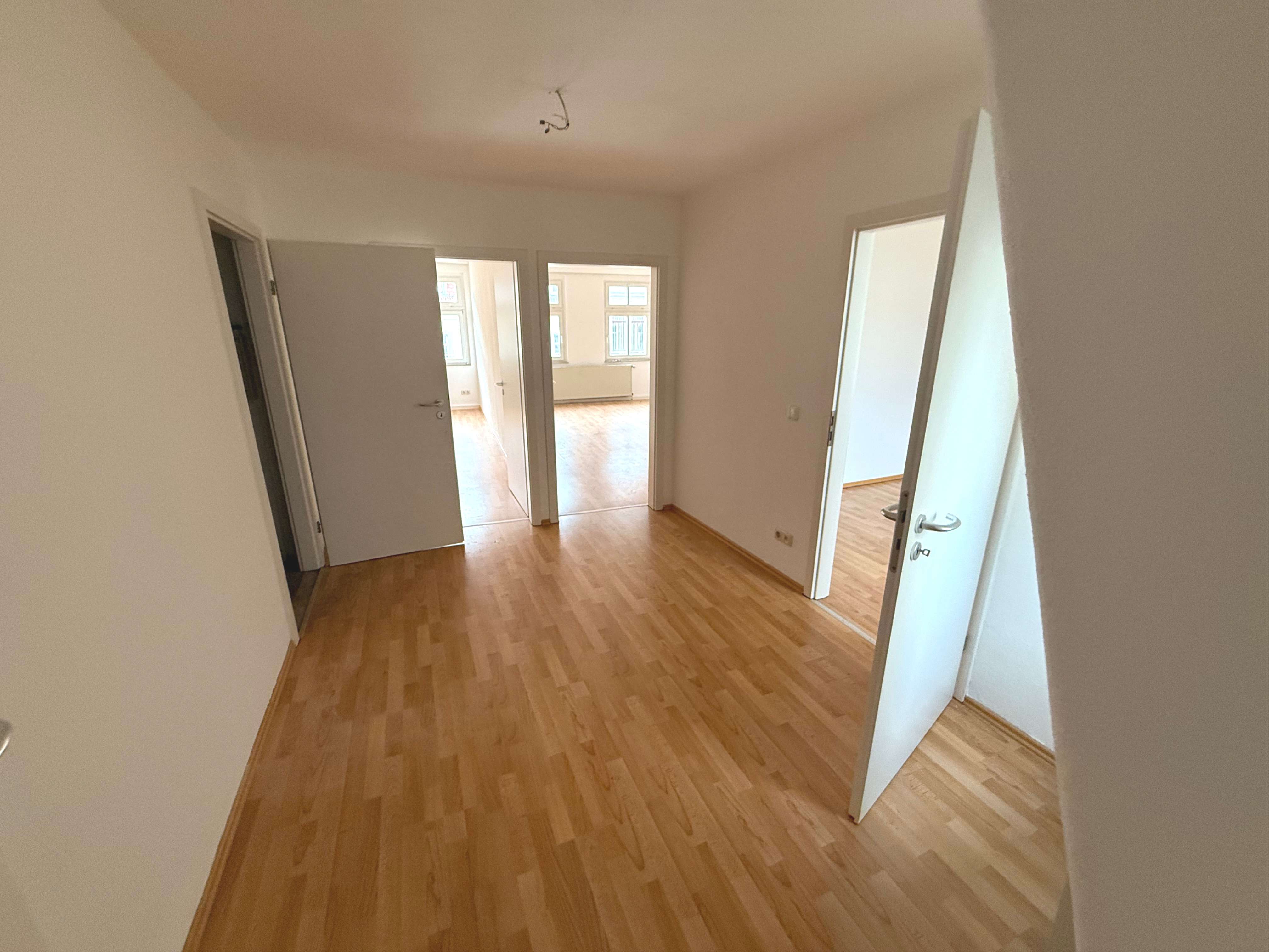 Thumbnail-Wohnung zum Mieten in Gera 549,00 € 100 m²