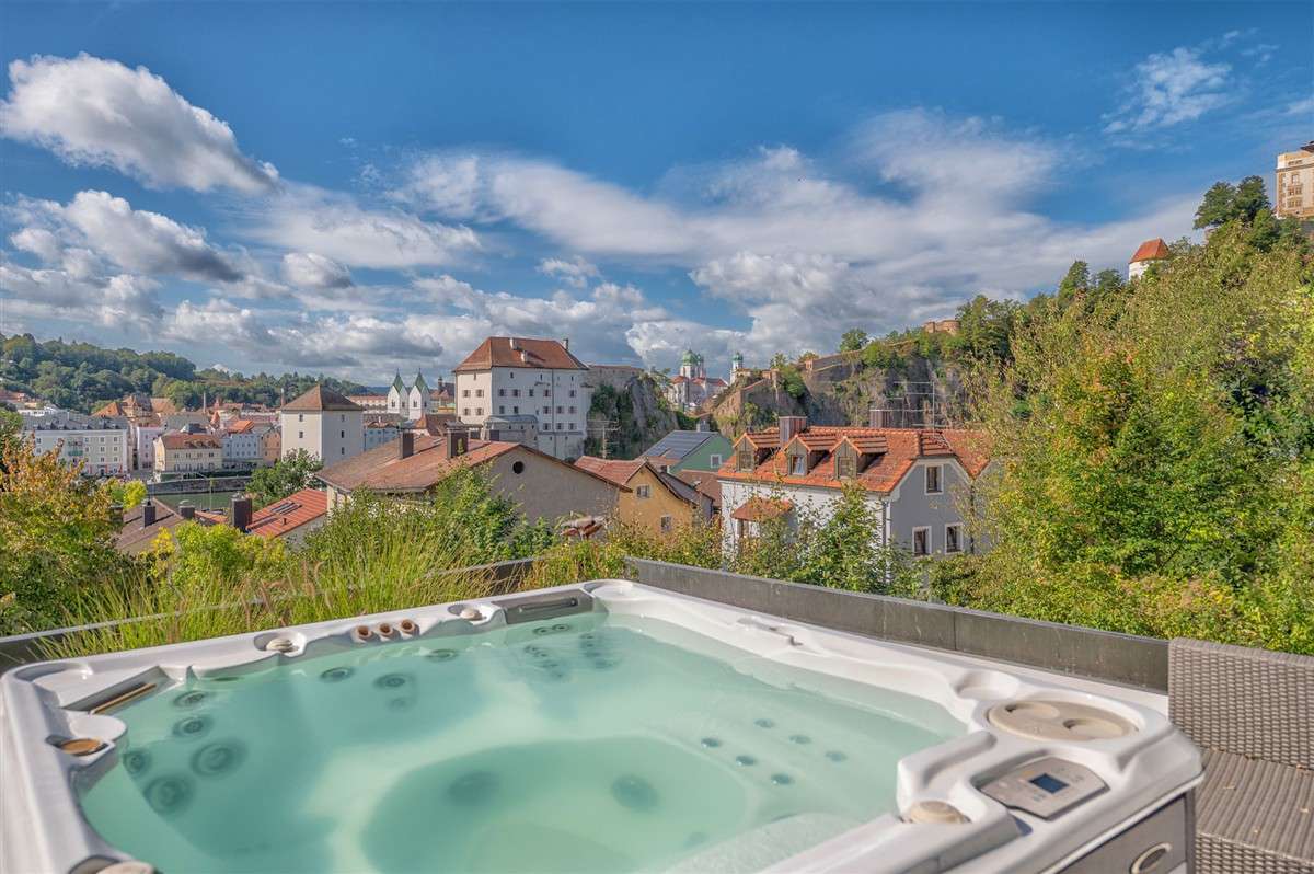 Thumbnail-Haus zum Kaufen in Passau 1.490.000,00 € 321.98 m²