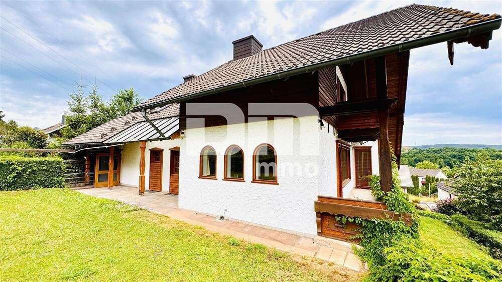 Thumbnail-Haus zum Kaufen in Waldkappel 149.000,00 € 195 m²