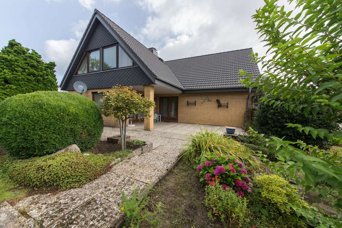 Thumbnail-Haus zum Kaufen in Boren 339.000,00 € 174 m²