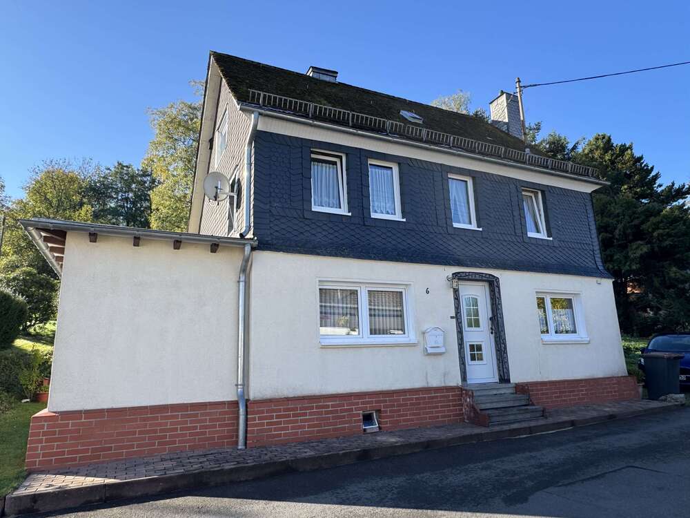 Thumbnail-Haus zum Kaufen in Siegen 150.000,00 € 97.85 m²