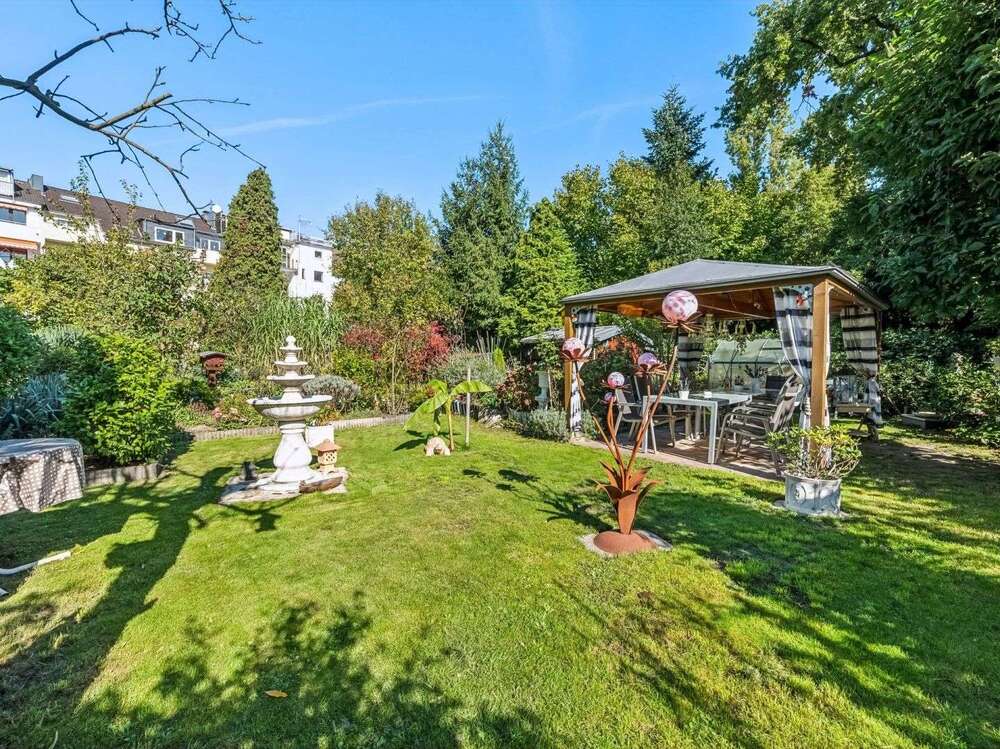 Thumbnail-Wohnung zum Kaufen in Düsseldorf 499.000,00 € 150 m²