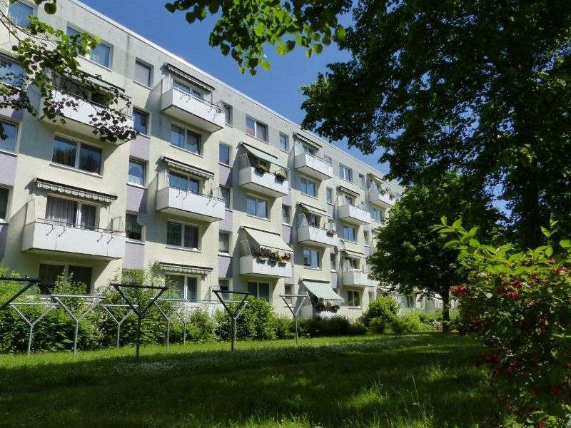 Thumbnail-Wohnung zum Mieten in Schwerin 378,00 € 56 m²