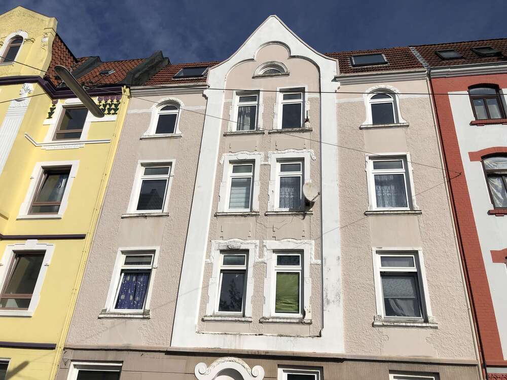 Thumbnail-Wohnung zum Kaufen in Bremerhaven 30.000,00 € 63.49 m²