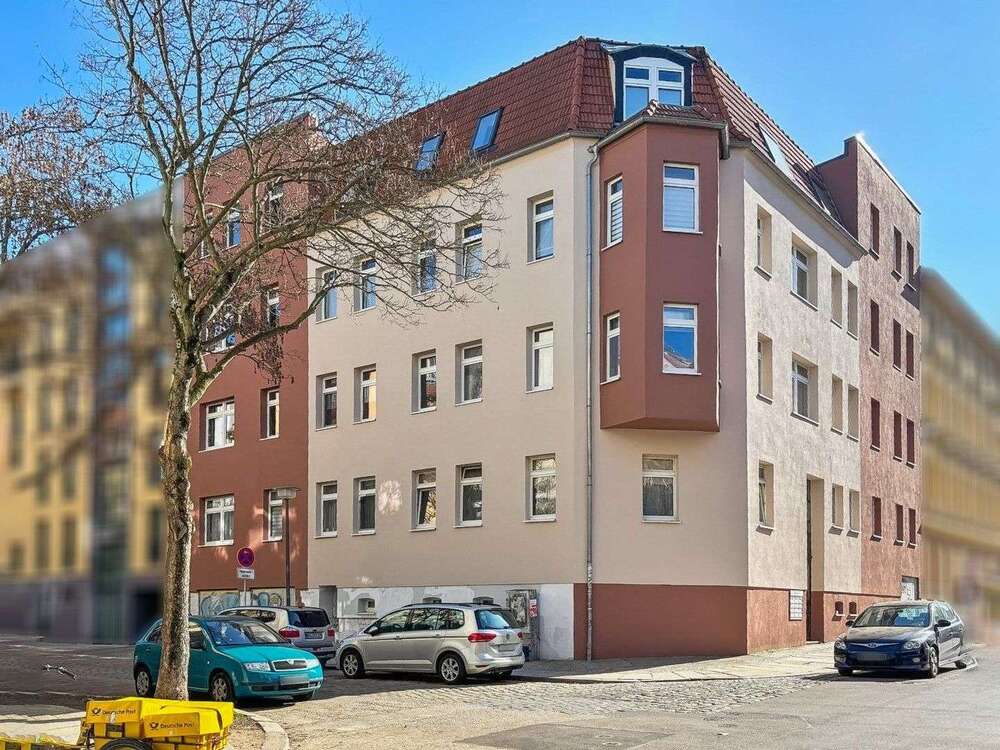 Thumbnail-Wohnung zum Kaufen in Halle (Saale) 154.000,00 € 91 m²