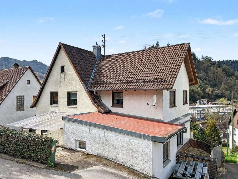 Thumbnail-Haus zum Kaufen in Gernsbach 319.000,00 € 210 m²