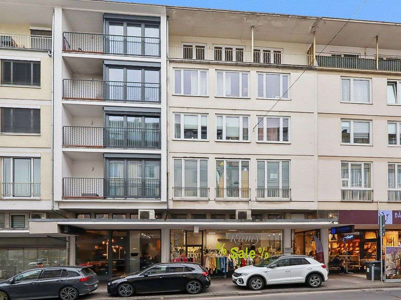 Thumbnail-Haus zum Kaufen in Wiesbaden 1.125.000,00 € 232 m²