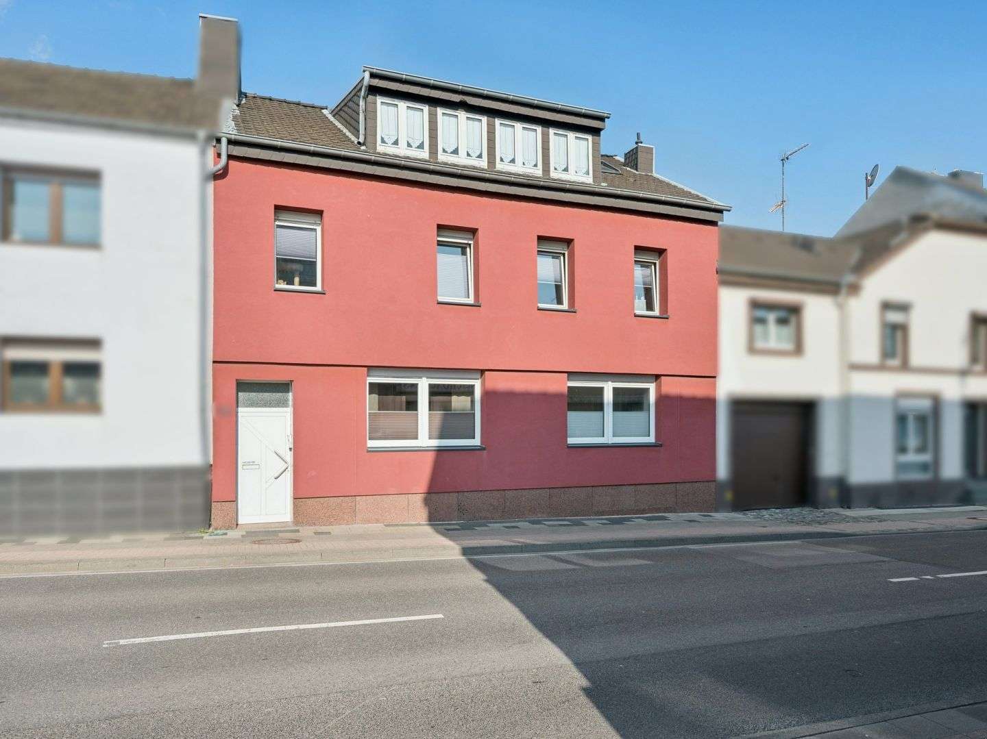 Thumbnail-Haus zum Kaufen in Eschweiler 595.000,00 € 335 m²