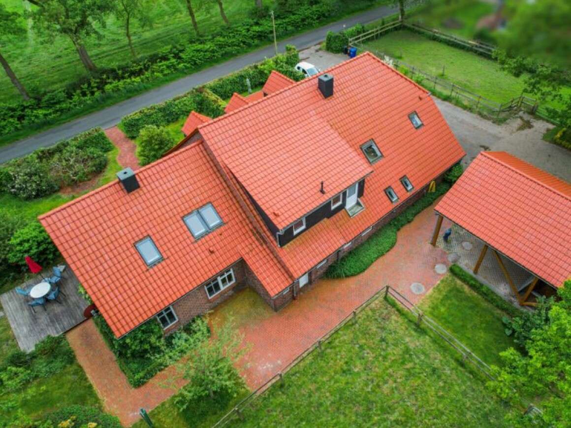 Thumbnail-Haus zum Kaufen in Friedeburg 590.000,00 € 339 m²