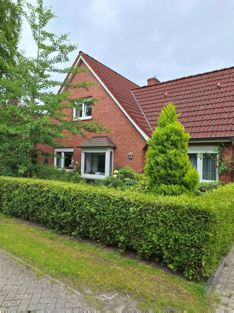 Thumbnail-Haus zum Kaufen in Rhauderfehn 239.000,00 € 220 m²