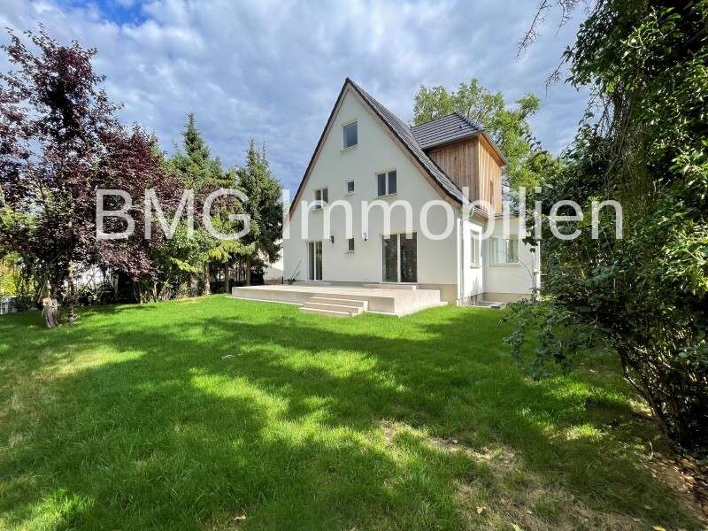 Thumbnail-Haus zum Mieten in Berlin 4.900,00 € 200.6 m²