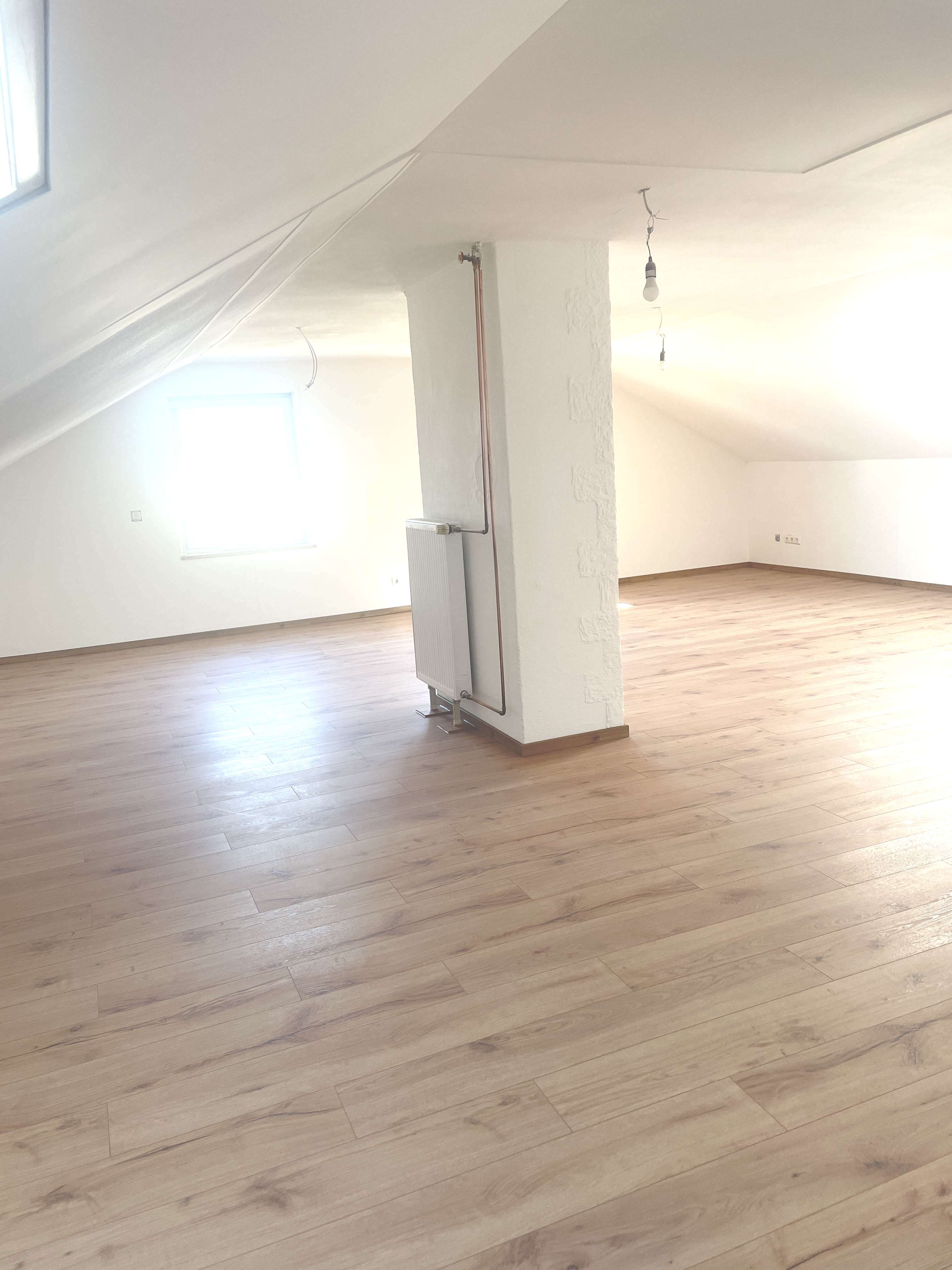 Thumbnail-Wohnung zum Mieten in Obertraubling 900,00 € 98 m²