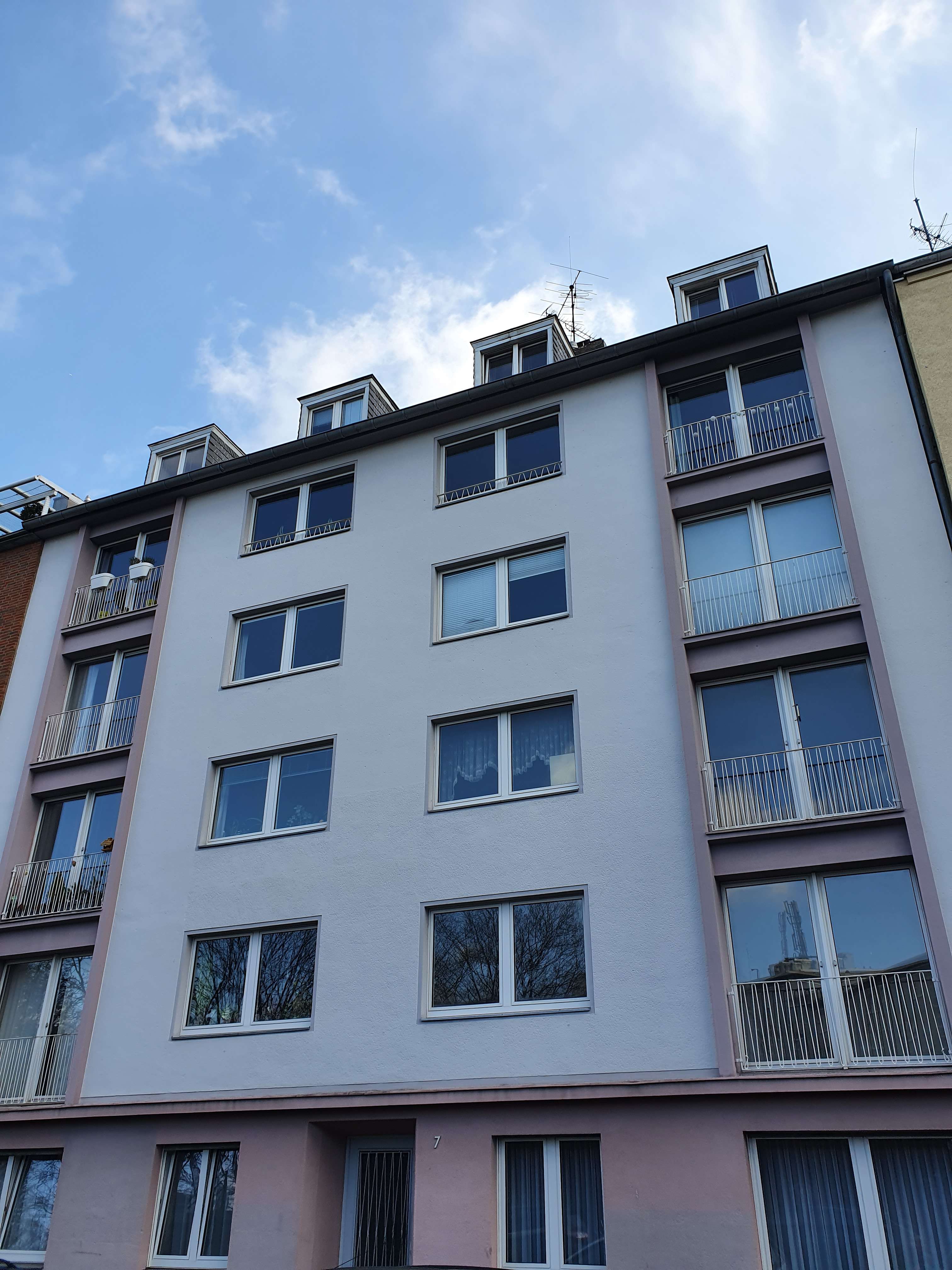 Thumbnail-Wohnung zum Kaufen in Düsseldorf 429.000,00 € 80 m²