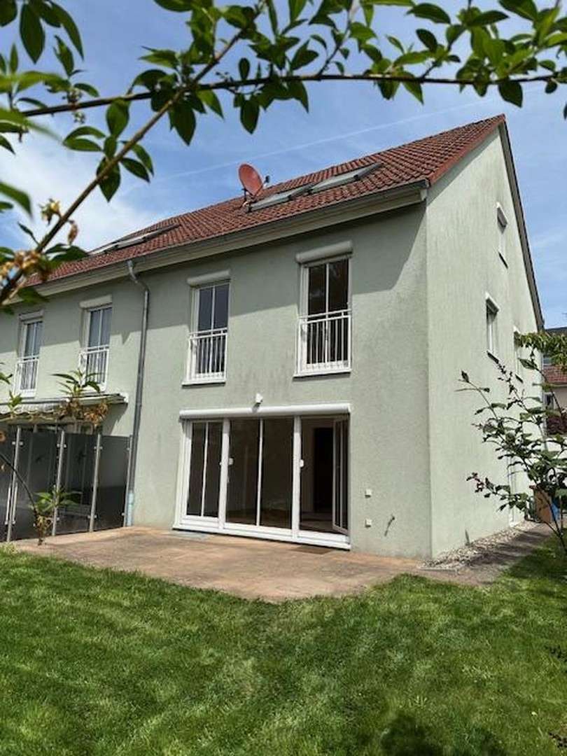 Thumbnail-Haus zum Kaufen in Eschborn 860.000,00 € 161 m²