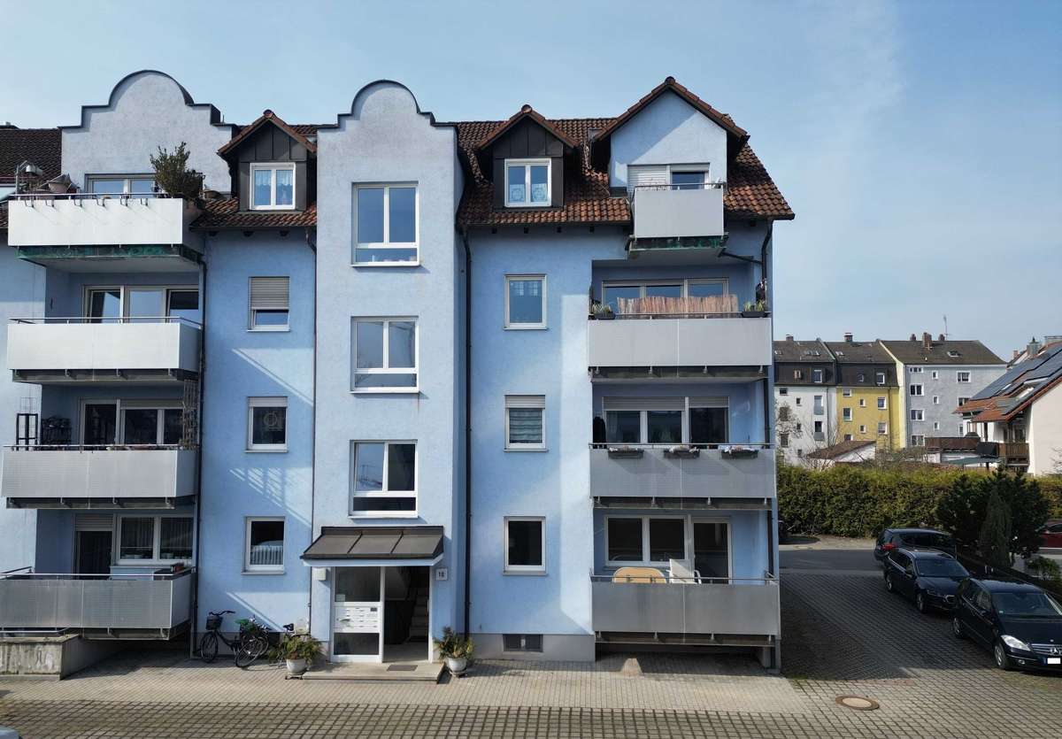 Thumbnail-Wohnung zum Kaufen in Weiden 205.000,00 € 75.46 m²
