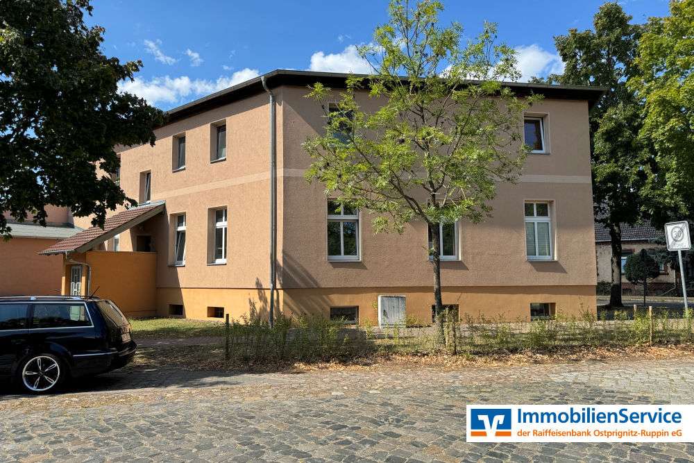 Thumbnail-Haus zum Kaufen in Wustrau 650.000,00 € 828 m²