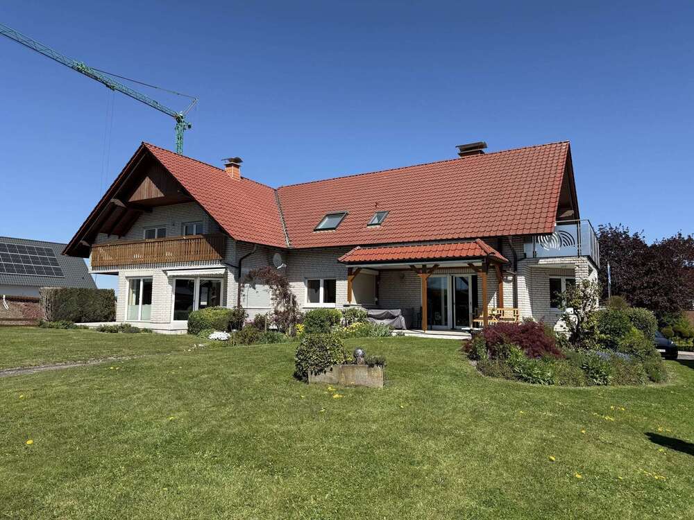Thumbnail-Haus zum Kaufen in Marienmünster Papenhöfen 299.000,00 € 175 m²