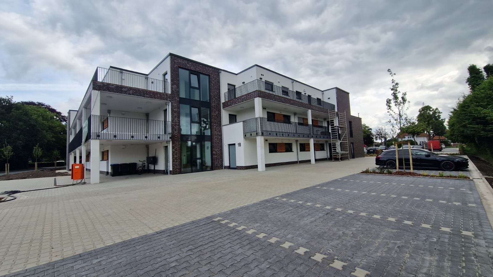 Thumbnail-Wohnung zum Mieten in Zetel 990,00 € 98.91 m²