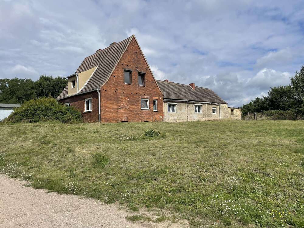 Thumbnail-Haus zum Kaufen in Lutherstadt Wittenberg 128.000,00 € 118 m²