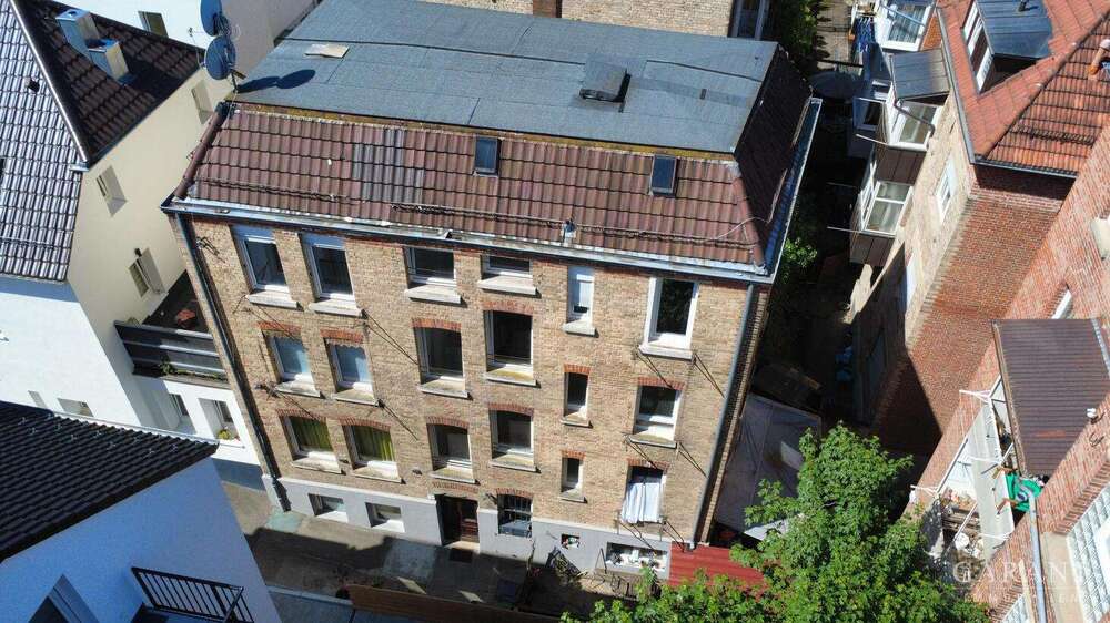 Thumbnail-Haus zum Kaufen in Stuttgart 1.100.000,00 € 230 m²