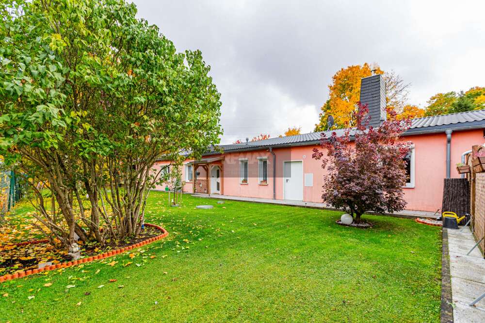 Thumbnail-Haus zum Kaufen in Rosenthal am Rennsteig ( Harra) 390.000,00 € 250 m²