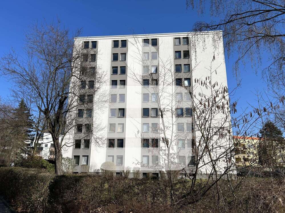 Thumbnail-Wohnung zum Kaufen in Erlangen 115.000,00 € 19 m²