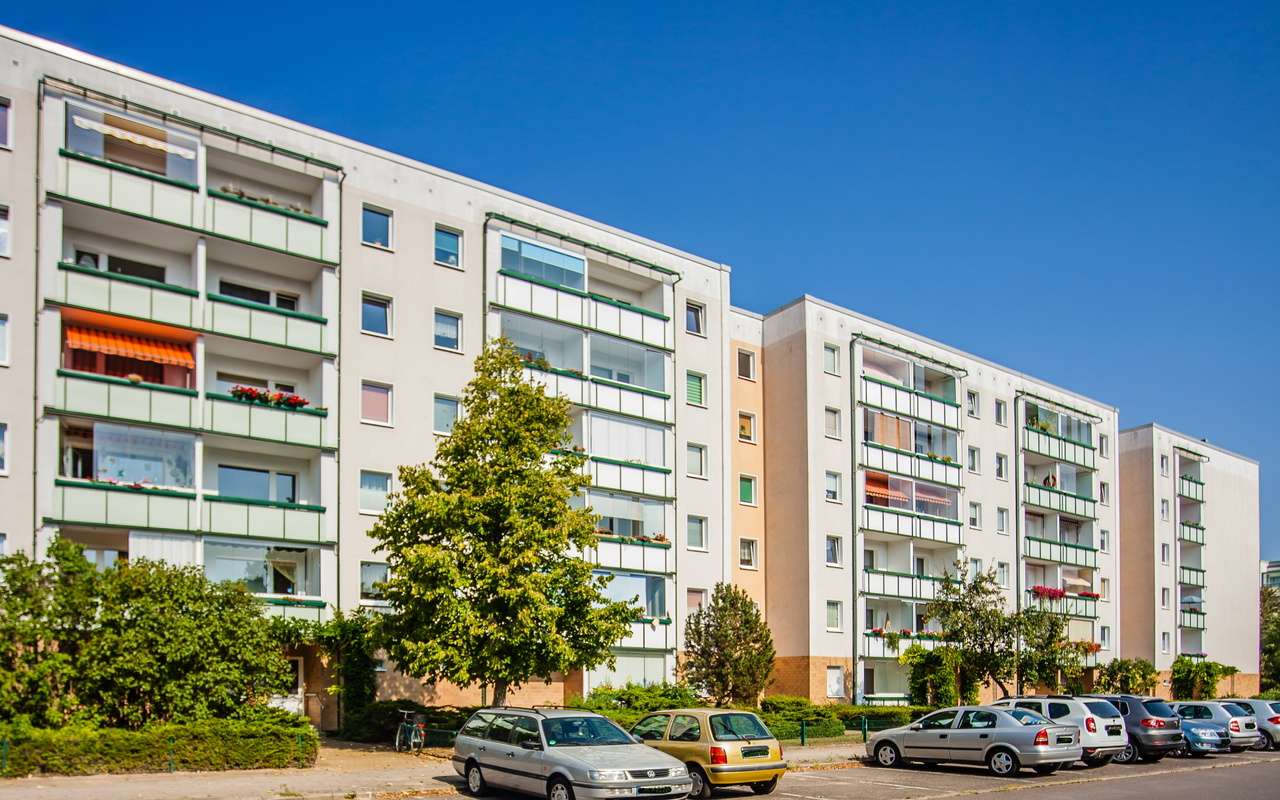 Thumbnail-Wohnung zum Mieten in Rostock 212,00 € 27.56 m²