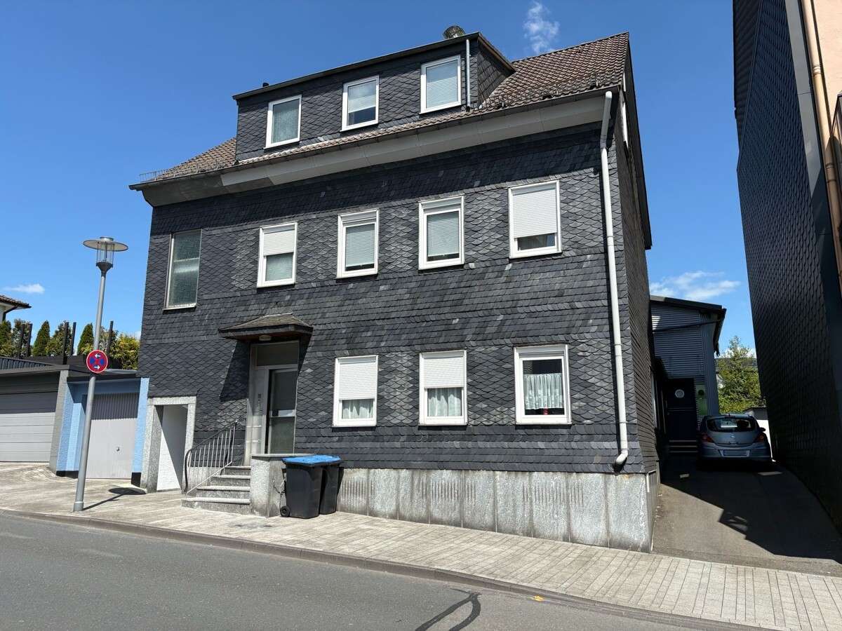 Thumbnail-Haus zum Kaufen in Wermelskirchen 498.000,00 € 245 m²