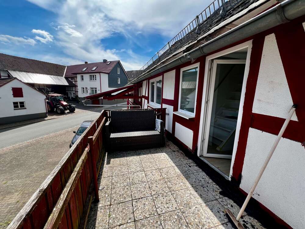 Thumbnail-Haus zum Kaufen in Battenberg (Eder) 150.000,00 € 202 m²