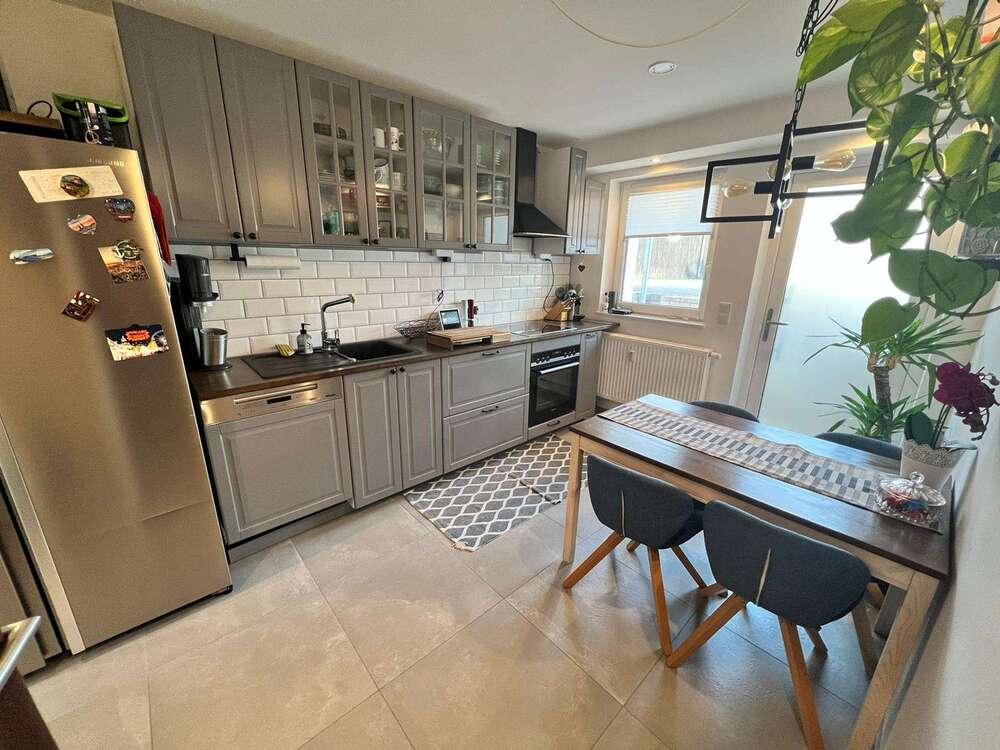 Thumbnail-Wohnung zum Mieten in Königswinter-Bennerscheid 800,00 € 74 m²