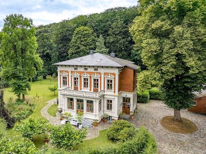 Thumbnail-Haus zum Kaufen in Kellinghusen 3.500.000,00 € 508 m²