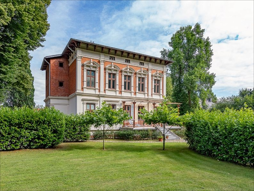 Thumbnail-Haus zum Mieten in Kellinghusen 7.500,00 € 508 m²